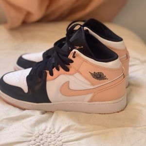 Jordan 1 Mid Crimson Tint